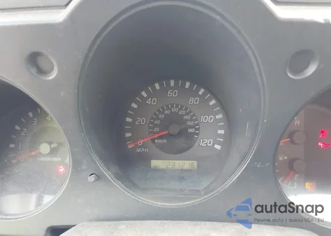 2002 Nissan Frontier Xe z USA, uszkodzony, nr VIN 1N6DD26S92C342667